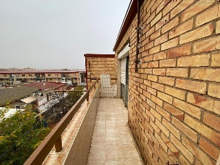 16387-0001 17