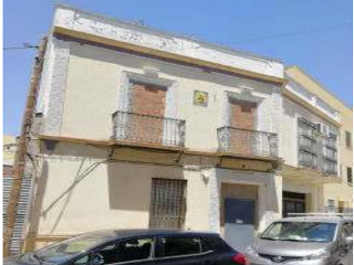 Piso en venta en Dos Hermanas de 350  m²