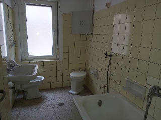 00777-0001 8