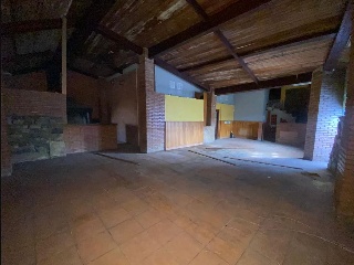 17099-0001 8