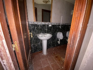17099-0001 18