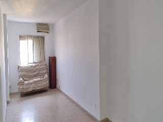 Piso en C/ Botijas - Dos Hermanas - Sevilla 5