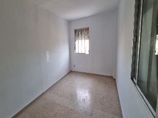 Piso en C/ Botijas - Dos Hermanas - Sevilla 13