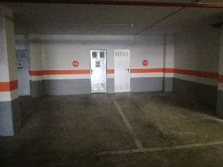 Garaje en venta en Paterna de 8  m²