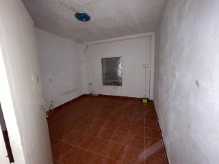 02476-0001 8