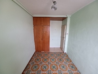 02477-0001 9