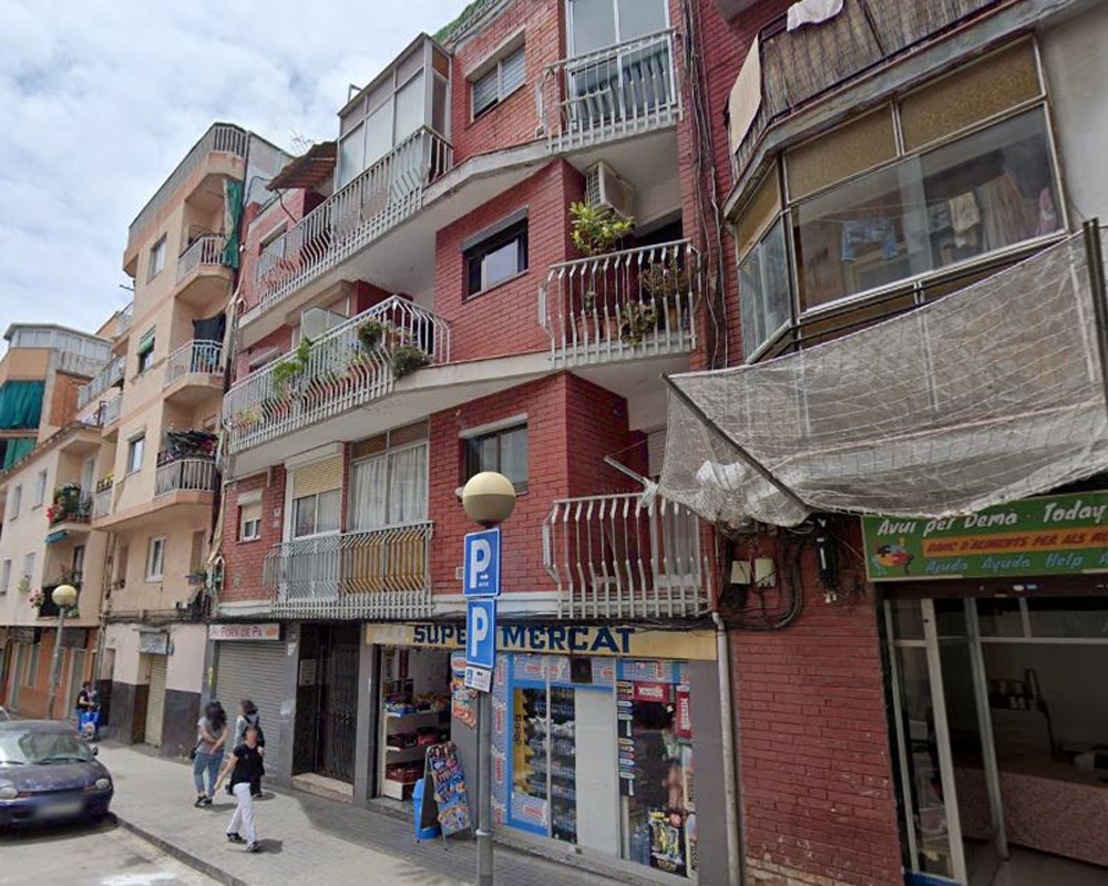 Piso en C/ Calderón de la Barca - Badalona -