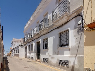 Piso en venta en Chiclana De La Frontera de 77  m²