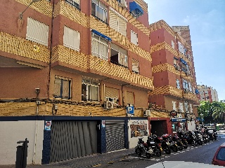 Piso en venta en Alicante de 85  m²