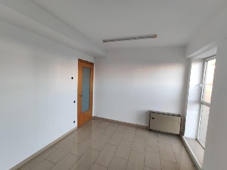11048-0001 7