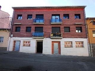Local en venta en Torelló de 105  m²