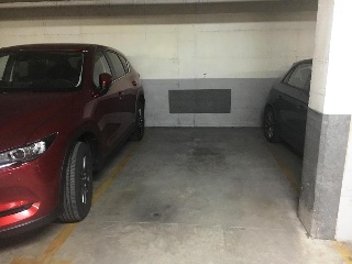 18370-0001 5