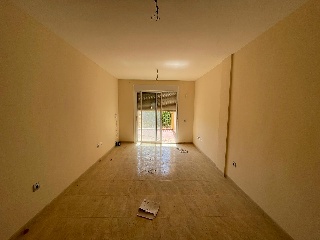 18349-0001 4