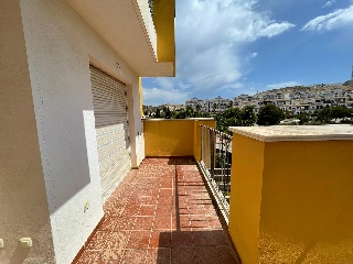18349-0001 16