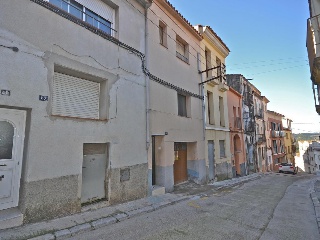 15304-0001 4