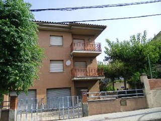Pisos y locales en C/ Alfons XIII, Parets del Vallès (Barcelona) 2