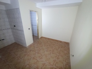 00493-0001 10