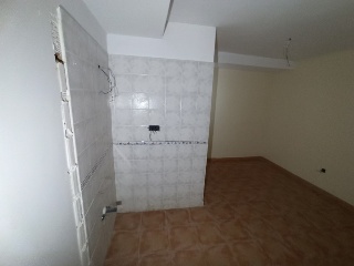 00493-0001 12
