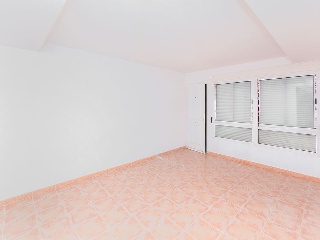00493-0001 18