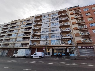 Local en venta en Terrassa de 351  m²