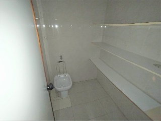 00137-0001 11