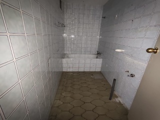 03891-0001 12