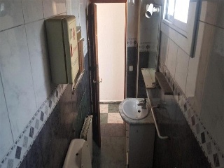 15759-0001 7