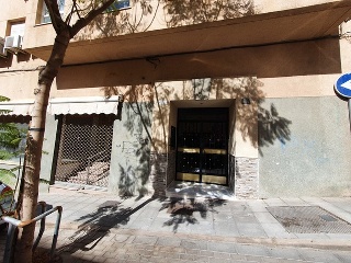 Local en venta en Almería de 123  m²