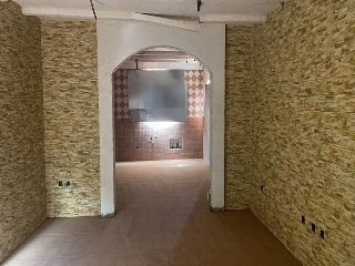 03828-0001 4