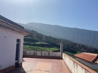 03828-0001 22