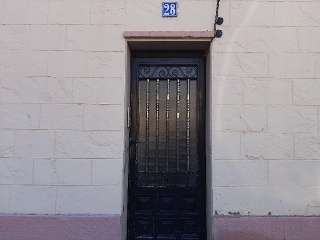 04942-0001 3
