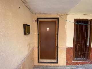 00311-0001 17