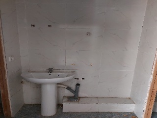 01827-0001 8