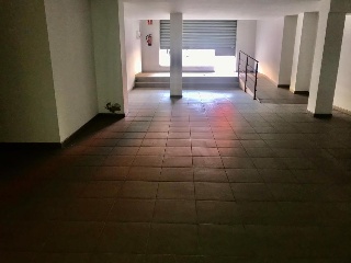 Locales y garajes en Badalona, Barcelona 7