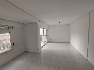 00565-0001 3