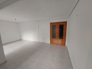 00565-0001 7
