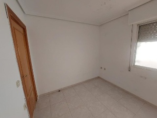 00565-0001 10