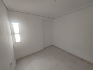00565-0001 11