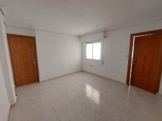 00565-0001 12