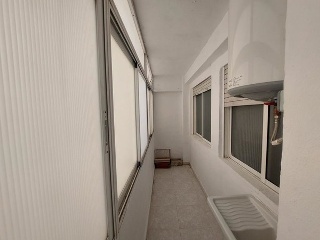 00565-0001 26