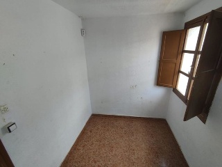 01744-0001 2