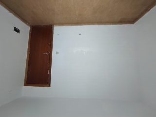 02569-0001 4