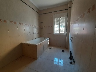 12594-0001 8