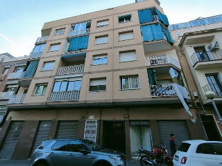 Piso en venta en Badalona de 72  m²
