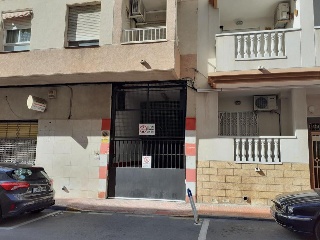 Garaje en venta en Torrevieja de 25  m²