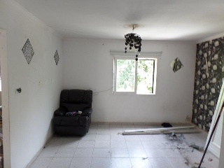 02057-0001 17