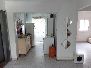 02057-0001 18