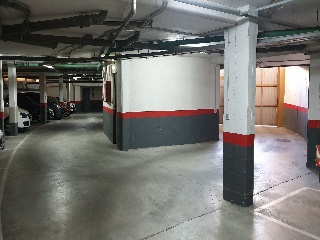 00560-0001 8