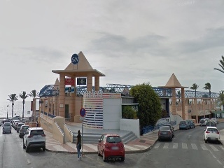 Local en venta en Roquetas De Mar de 68  m²