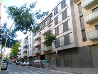 Piso y Plazas de aparcamiento en C/ Agudes - Girona - 2
